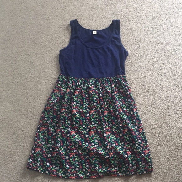 Medium knee length floral and navy dress. - Picture 3 of 3
